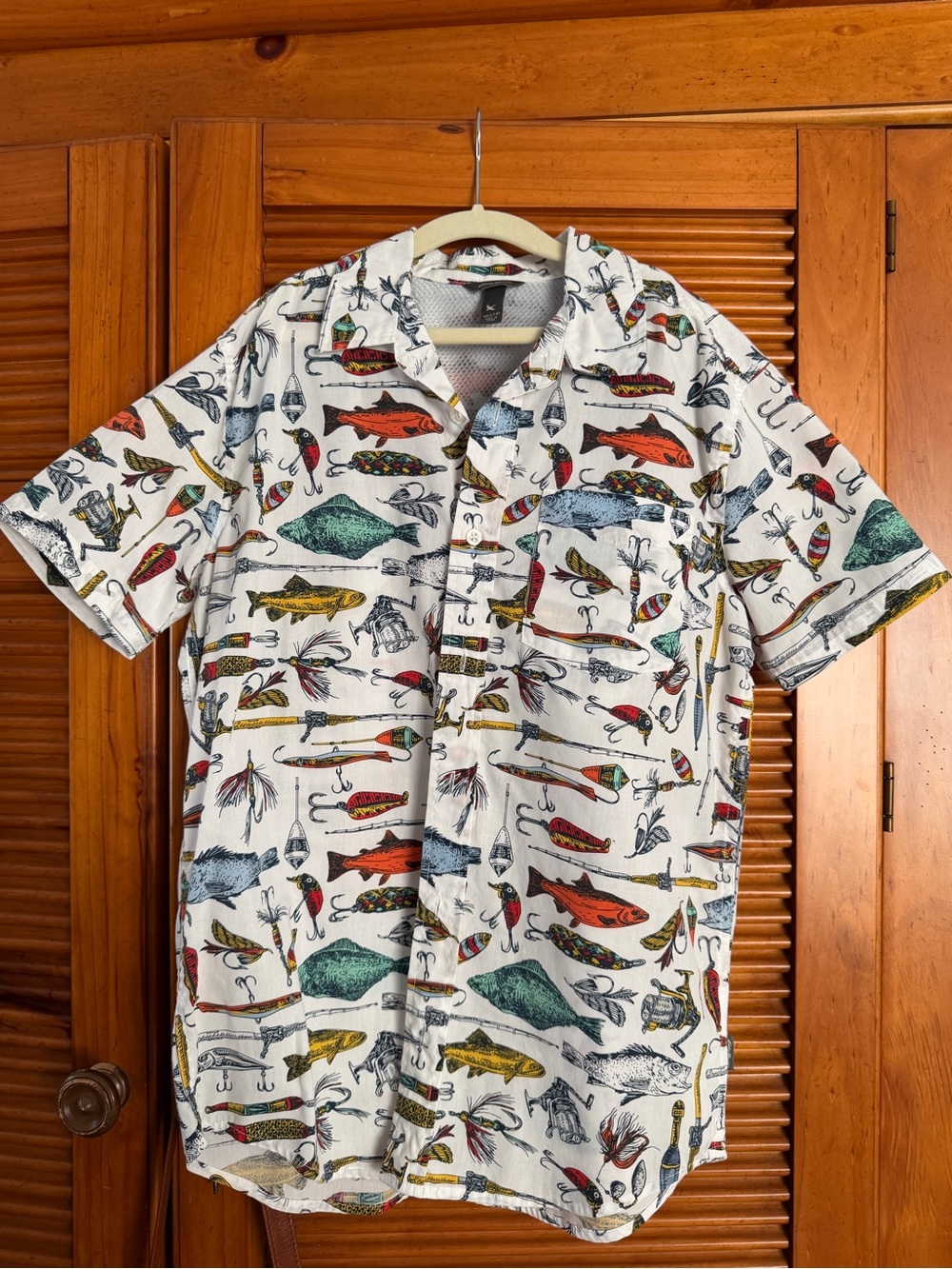 Eddie Bauer Kids Boys Size Fishing Lure Print Short Sleeve Button Down Shirt